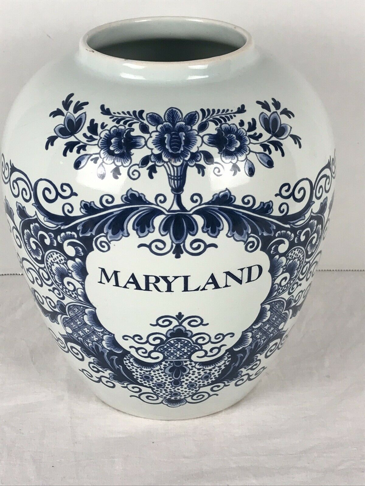 Royal Goedewaagen Blue White Delft Maryland Tobacco Jar Vase Without Lid 4.5"